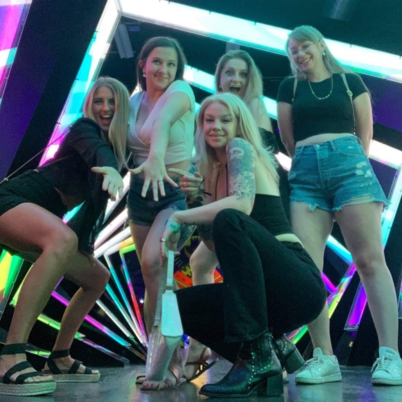 Meet your Posher, Summer - Picture 5 of 7